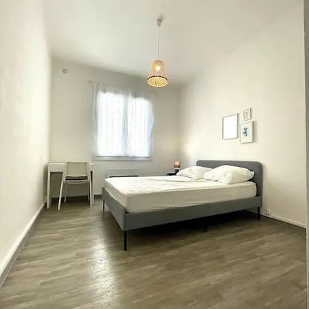 Appartement Toulon, Hyper Centre, Clim, 2 Chambres, Proche *